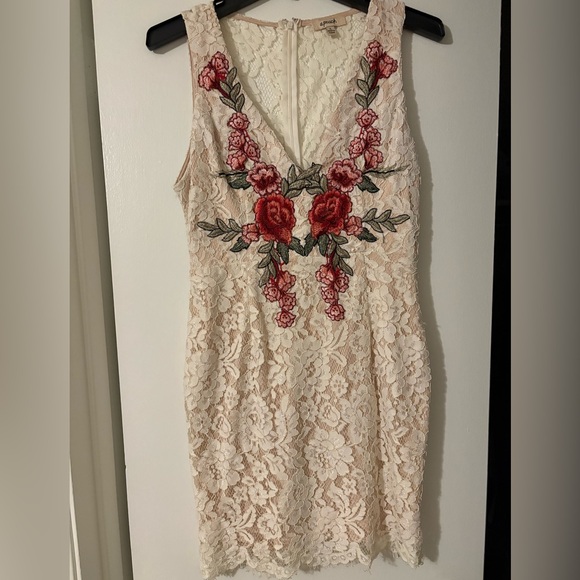 Floral Lace Dress with Red Embroidery - Picture 1 of 7